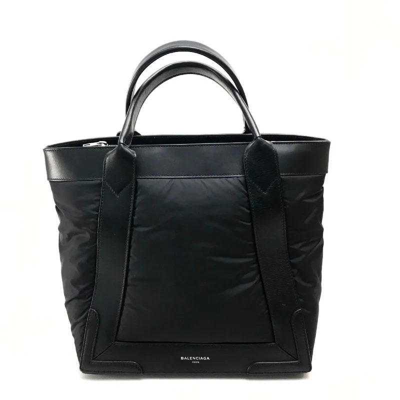 Handle bags with perforated details for style -Balenciaga  Other Tote Bag (Pre-Owned)