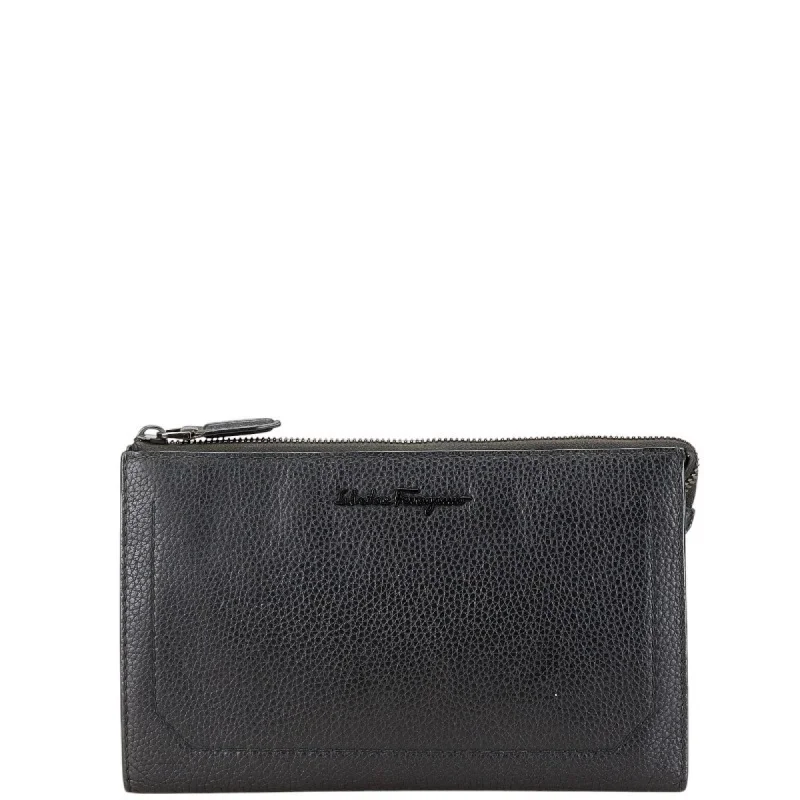 Handle bags with tropical leaves for summer -Salvatore Ferragamo  Leather Clutch Bag (Pre-Owned)