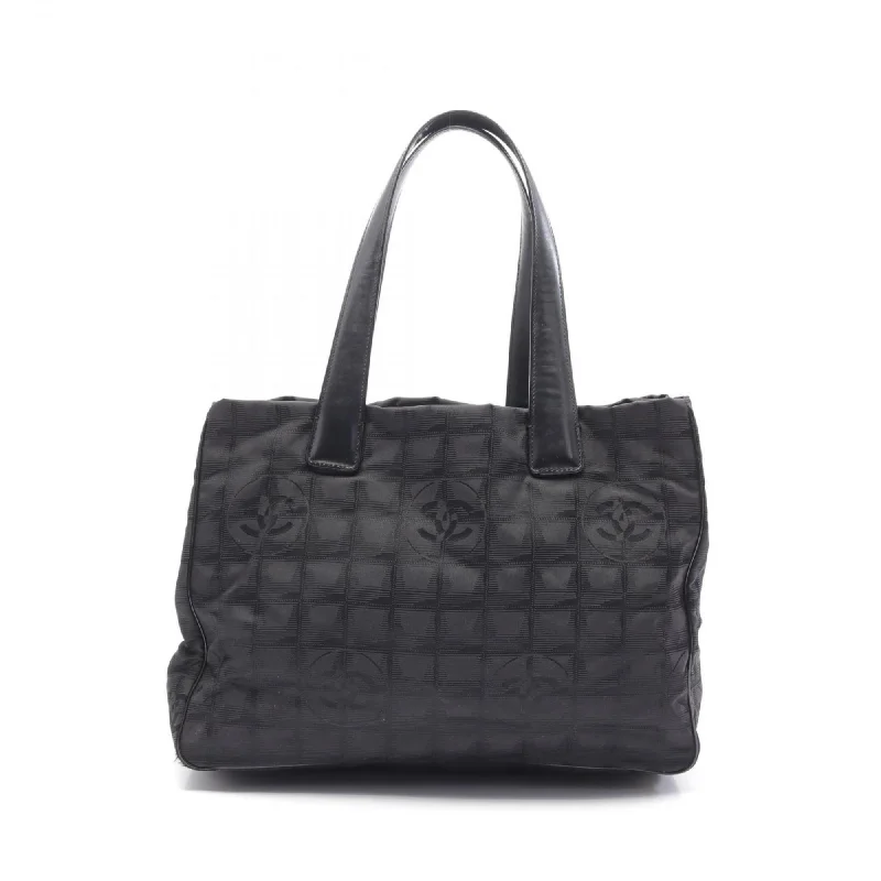 Handle bags with durable hemp for sustainability -Chanel  New Travel Line Leather Tote Bag (Pre-Owned)