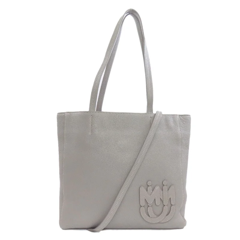 Handle bags with soft fabric for comfort -Miu Miu  Leather Tote Bag (Pre-Owned)