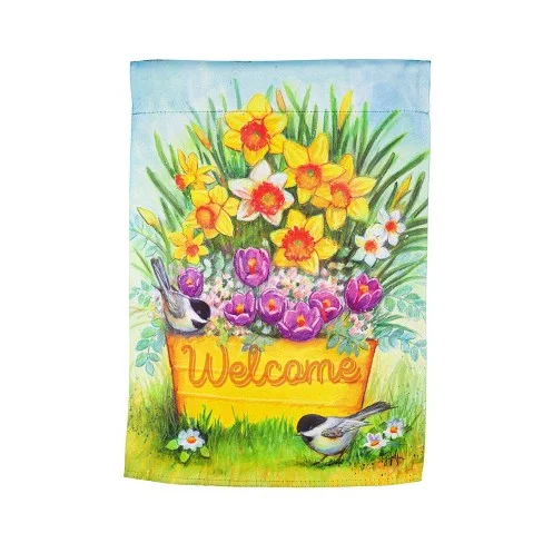 Necklaces and pendants with pearls for a classic and sophisticated touch-Evergreen- Yellow Bucket Welcome garden flag